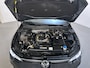 Volkswagen Golf 1.0 eTSI DSG Life Sfeerverlichting Camera Navigatie App-Connect