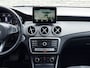 Mercedes-Benz CLA * AUTOMAAT * CAMERA * SPORT STOELEN * XENON *