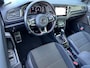Volkswagen T-Roc 1.5 TSI 150pk DSG R-line Sport | Trekhaak | Camera | Keyless | Elek. Achterklep | Virtual cockpit | Rijklaar incl. garantie