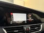 Alfa Romeo Giulia 2.0T Super, 280Pk, 2017, 2de eigenaar, Squadra tuning, Volledig leder, Origineel Nederlands, Climate control, Parkeersensoren, Xenon koplampen,