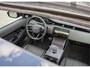 Land Rover Range Rover Evoque P270e Autobiography | Santorini Black - Ebony leder | Stoelkoeling | Meridian Surround Sound | Schuifdak | Smart View | NP. 86.382,-