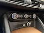 Alfa Romeo Stelvio 2.0 T AWD Ti, 200Pk, 2020, Facelift, 2de eigenaar, Dealer onderhouden, Panoramadak, Volledig leder, Memory stoelen, Apple CarPlay,