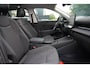 Volkswagen T-Roc 1.5 eTSI Life |Pano|Camera|Trekhaak|
