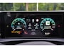 Volkswagen T-Roc 1.5 eTSI Life |Pano|Camera|Trekhaak|