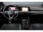 Volkswagen Golf 1.5 eTSI R-Line | panoramadak | achteruitrijcamera | stuurwiel verwarmd | adap. cruise | sfeerverlichting