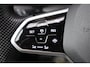 Volkswagen Golf 1.5 eTSI R-Line | panoramadak | achteruitrijcamera | stuurwiel verwarmd | adap. cruise | sfeerverlichting