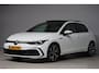 Volkswagen Golf 1.5 eTSI R-Line | panoramadak | achteruitrijcamera | stuurwiel verwarmd | adap. cruise | sfeerverlichting
