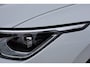 Volkswagen Golf 1.5 eTSI R-Line | panoramadak | achteruitrijcamera | stuurwiel verwarmd | adap. cruise | sfeerverlichting