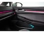 Volkswagen Golf 1.5 eTSI R-Line | panoramadak | achteruitrijcamera | stuurwiel verwarmd | adap. cruise | sfeerverlichting