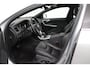 Volvo V60 2.0T Summum | 5-cilinder | CNG | Panoramadak | ACC | Trekhaak | BLIS | Keyless | Stoel+Stuurverwarming | Navigatie | Camera