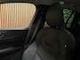Volvo V60 B4 Plus Dark | Schuifdak | Trekhaak | Adaptieve Cruise Control | Stoelverwarming voor+achter | Stuurwielverwarming | Parkeercamera | Full LED Meesturende koplampen | Pilot Assist | BLIS Dode Hoek Detectie | Elektrische voorstoelen geheugen | Lederen bekleding | Zitting verlenging voorstoelen | 18 Inch | Google Infotainment | Keyless Drive | Parkeersensoren voor+achter | Privacy Glass | Elektrisch bedienbare achterklep | Breedstralers in voorbumper | DAB Radio | Apple Carplay/Android Auto | Volvo On Call met mobiele App functie | Denim Blue Metallic |