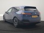 BMW iX xDrive40 Excellence 77 kWh 327pk | SOH 96,9% | Trekhaak Af Fabriek | Panodak Sky Lounge | Adaptive Cruise | Head Up | 360 Camera | Harman / Kardon | Lederen Sportstoelen & Stuur Verwarmd | Sfeerverlichting | BLIS | Keyless |
