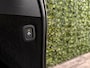 Volvo XC90 T8 AWD Recharge Inscription | Trekhaak | 360 Camera | Harman Kardon | Adaptieve Cruise Control | Stoel en Stuurwielverwarming | Schuifdak | 20 Inch | Full LED  Meesturende koplampen | Pilot Assist | BLIS Dode Hoek Detectie | Standkachel met Volvo On Call App | Elektrische voorstoelen geheugen | Lederen bekleding | Zitting verlenging voorstoelen | Lederen Dashboard | Keyless Drive | Parkeersensoren voor+achter | Privacy Glass | Elektrisch bedienbare achterklep | Geïntegreerde zongordijnen achterportieren | Verlichte instaplijsten | 7-Persoons | 4-Zone Climate Control | DAB Radio | Apple Carplay/Android Auto | Alarm Klasse III | Draadloos telefoon opladen | Volvo On Call met mobiele App functie | Onyx Black Metallic |