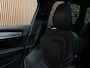 Volvo V90 T6 AWD Recharge Ultra Ultimate Dark | Bowers & Wilkins | Luchtvering | Schuifdak | 360 Camera | Head-Up Display | Adaptieve Cruise Control | Stoel en stuurwielverwarming | 19 Inch | Full LED Meesturende koplampen | Pilot Assist | BLIS Dode Hoek Detectie | Elektrische voorstoelen geheugen | R-Design Contour Stoelen met wit stiksel en bies | Zitting verlenging voorstoelen | Lederen Dashboard | Google Infotainment | Keyless Drive | Parkeersensoren voor+achter | Privacy Glass | Elektrisch bedienbare achterklep | Geïntegreerde kinderzitjes achterin | Geïntegreerde zongordijnen achterportieren | DAB Radio | Alarm Klasse III | Apple Carplay/Android Auto | Volvo On Call met mobiele App functie | Silver Dawn Metallic |
