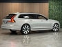 Volvo V90 T6 AWD Recharge Ultra Ultimate Dark | Bowers & Wilkins | Luchtvering | Schuifdak | 360 Camera | Head-Up Display | Adaptieve Cruise Control | Stoel en stuurwielverwarming | 19 Inch | Full LED Meesturende koplampen | Pilot Assist | BLIS Dode Hoek Detectie | Elektrische voorstoelen geheugen | R-Design Contour Stoelen met wit stiksel en bies | Zitting verlenging voorstoelen | Lederen Dashboard | Google Infotainment | Keyless Drive | Parkeersensoren voor+achter | Privacy Glass | Elektrisch bedienbare achterklep | Geïntegreerde kinderzitjes achterin | Geïntegreerde zongordijnen achterportieren | DAB Radio | Alarm Klasse III | Apple Carplay/Android Auto | Volvo On Call met mobiele App functie | Silver Dawn Metallic |