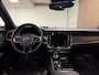 Volvo V90 T6 AWD Recharge Ultra Ultimate Dark | Bowers & Wilkins | Luchtvering | Schuifdak | 360 Camera | Head-Up Display | Adaptieve Cruise Control | Stoel en stuurwielverwarming | 19 Inch | Full LED Meesturende koplampen | Pilot Assist | BLIS Dode Hoek Detectie | Elektrische voorstoelen geheugen | R-Design Contour Stoelen met wit stiksel en bies | Zitting verlenging voorstoelen | Lederen Dashboard | Google Infotainment | Keyless Drive | Parkeersensoren voor+achter | Privacy Glass | Elektrisch bedienbare achterklep | Geïntegreerde kinderzitjes achterin | Geïntegreerde zongordijnen achterportieren | DAB Radio | Alarm Klasse III | Apple Carplay/Android Auto | Volvo On Call met mobiele App functie | Silver Dawn Metallic |