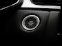 Renault Captur E-Tech full hybrid 145pk Intens | Pack Advanced Driving | Parkeersensoren voor/achter | Camera | 9,3" Navigatie | Climate control |