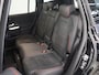 Mercedes-Benz GLB 180 Business Solution AMG | Premium Plus | Panoramaschuifdak | Trekhaak | Winterpakket |