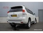 Toyota Land Cruiser 3.0 D-4D-F LX Window Van
