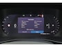 Volvo XC40 B3 Plus Dark - IntelliSafe Assist & Surround - 360º Camera - Harman/Kardon audio - Verwarmde voorstoelen - Parkeersensoren voor & achter - Elektr. bedienb. voorstoelen met geheugen links - Draadloze tel. lader - Extra getint glas - Inklapbare trekhaak - 18' LMV