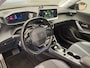 Peugeot 2008 1.2 PureTech Allure | Achterbank in delen neerklapbaar | Achteruitrijcamera | Airco (automatisch)