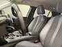 Peugeot 2008 1.2 PureTech Allure | Achterbank in delen neerklapbaar | Achteruitrijcamera | Airco (automatisch)