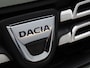 Dacia Duster 1.2 TCe 4x2 10th Anniversary | Trekhaak | Side-bars | Airconditioning | Cruise Control & Snelheidsbegrenzer | 16" LMV | Bluetooth | Privacy Glass | Orig. NL