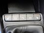 Hyundai i20 1.0 T-GDI 100pk Premium | Carplay | Climate control | Cruise control | Stoel/stuurverwarming | Camera | Parkeersensoren | DAB | Premium Audio | Lichtmetalen velgen | Navigatie