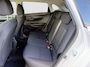 Hyundai i20 1.0 T-GDI 100pk Premium | Carplay | Climate control | Cruise control | Stoel/stuurverwarming | Camera | Parkeersensoren | DAB | Premium Audio | Lichtmetalen velgen | Navigatie