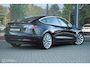 Tesla Model 3 Long Range AWD 75 kWh | 92% SOH | Stoelverwarming voor en achter | Pano | ACC | 19 Inch velgen | zeer netjes | Unieke km's | FSD3