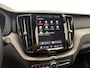 Volvo XC60 2.0 T6 Plug-in hybrid AWD Ultimate Dark | Schuif-/ kanteldak| Head-up display| Harman Kardon audiosysteem| Stoelverwarming voor + achter| Stuurwielverwarming| Semi- elektrisch inklapbare trekhaak|