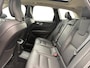 Volvo XC60 2.0 T6 Plug-in hybrid AWD Ultimate Dark | Schuif-/ kanteldak| Head-up display| Harman Kardon audiosysteem| Stoelverwarming voor + achter| Stuurwielverwarming| Semi- elektrisch inklapbare trekhaak|