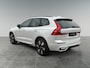 Volvo XC60 2.0 T6 Plug-in hybrid AWD Ultimate Dark | Schuif-/ kanteldak| Head-up display| Harman Kardon audiosysteem| Stoelverwarming voor + achter| Stuurwielverwarming| Semi- elektrisch inklapbare trekhaak|