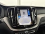 Volvo XC60 2.0 T6 Plug-in hybrid AWD Ultimate Dark | Schuif-/ kanteldak| Head-up display| Harman Kardon audiosysteem| Stoelverwarming voor + achter| Stuurwielverwarming| Semi- elektrisch inklapbare trekhaak|