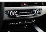 Audi A4 Avant 35 TFSI S edition Competition | S-Line | Camera | Stoelverwarming | Elektrische achterklep | Climate Control | Parkersensoren | 18 inch bi-tone velgen