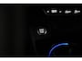 Audi A4 Avant 35 TFSI S edition Competition | S-Line | Camera | Stoelverwarming | Elektrische achterklep | Climate Control | Parkersensoren | 18 inch bi-tone velgen