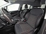 Peugeot 2008 1.2 PureTech GT-Line (NAVIGATIE, CLIMATE, CAMERA, STOELVERWARMING, SPORTSTOELEN, LEDER, DRIVE MODE, GETINT GLAS, NIEUWSTAAT)