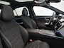 Mercedes-Benz E-klasse 300 e Business Solution AMG | Comfortpakket Plus | Nightpakket | Winterpakket | Trekhaak | Panoramaschuifdak | 19-inch vijfdubbelspaak AMG velgen | GUARD 360° | Warmtewerend, donkergetint glas |