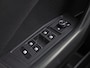 Volkswagen T-Roc 1.5 TSI Sport 150Pk (APPLE CARPLAY, GROOT NAVI, STUUR/STOELVERWARMING, CAMERA, SPORTSTOELEN, ADAPTIVE CRUISE, CLIMATE, NIEUWE APK, NIEUWSTAAT)