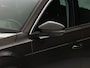 Volkswagen T-Roc 1.5 TSI Sport 150Pk (APPLE CARPLAY, GROOT NAVI, STUUR/STOELVERWARMING, CAMERA, SPORTSTOELEN, ADAPTIVE CRUISE, CLIMATE, NIEUWE APK, NIEUWSTAAT)