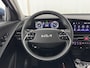 Kia Niro EV DynamicLine 64.8 kWh [3-Fase-11kW] {SoH-99%} (INCL-BTW) Aut. *LEATHER-FABRIC | ADAPTIVE-CRUISE | NAVI-FULLMAP | LANE-ASSIST | DIGI-COCKPIT | KEYLESS | CAMERA | DAB | COMFORTSEATS | SHIFTPADDLES | ECC | PDC | CARPLAY | 17''ALU*