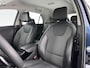 Kia Niro EV DynamicLine 64.8 kWh [3-Fase-11kW] {SoH-99%} (INCL-BTW) Aut. *LEATHER-FABRIC | ADAPTIVE-CRUISE | NAVI-FULLMAP | LANE-ASSIST | DIGI-COCKPIT | KEYLESS | CAMERA | DAB | COMFORTSEATS | SHIFTPADDLES | ECC | PDC | CARPLAY | 17''ALU*