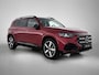 Mercedes-Benz GLB 200 Business Solution AMG 7p. | Premium plus pakket | Nightpakket | Trekhaak | Vast panoramadak | GUARD 360° | Sportstoelen | Massage functie | Burmester Surround Sound | 19” vijfspaaks lichtmetalen AMG-velgen |