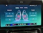 Mercedes-Benz GLB 200 Business Solution AMG 7p. | Premium plus pakket | Nightpakket | Trekhaak | Vast panoramadak | GUARD 360° | Sportstoelen | Massage functie | Burmester Surround Sound | 19” vijfspaaks lichtmetalen AMG-velgen |