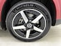 Mercedes-Benz GLB 200 Business Solution AMG 7p. | Premium plus pakket | Nightpakket | Trekhaak | Vast panoramadak | GUARD 360° | Sportstoelen | Massage functie | Burmester Surround Sound | 19” vijfspaaks lichtmetalen AMG-velgen |