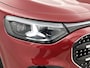 Mercedes-Benz GLB 200 Business Solution AMG 7p. | Premium plus pakket | Nightpakket | Trekhaak | Vast panoramadak | GUARD 360° | Sportstoelen | Massage functie | Burmester Surround Sound | 19” vijfspaaks lichtmetalen AMG-velgen |