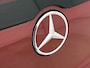 Mercedes-Benz GLB 200 Business Solution AMG 7p. | Premium plus pakket | Nightpakket | Trekhaak | Vast panoramadak | GUARD 360° | Sportstoelen | Massage functie | Burmester Surround Sound | 19” vijfspaaks lichtmetalen AMG-velgen |