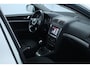Skoda Octavia Combi 1.4 TSI Elegance Business Line/ Trekhaak/ 17'' LMV/ Xenon/ Media-Scherm/ Clima/ Cruise/ Elek. pakket/ Isofix/ Bluetooth/ Armsteun/ Multi. LEDER. Stuur/ Mistl./ PDC V+A/ Extra getint glas/ Dakrails.