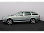 Skoda Octavia Combi 1.4 TSI Elegance Business Line/ Trekhaak/ 17'' LMV/ Xenon/ Media-Scherm/ Clima/ Cruise/ Elek. pakket/ Isofix/ Bluetooth/ Armsteun/ Multi. LEDER. Stuur/ Mistl./ PDC V+A/ Extra getint glas/ Dakrails.