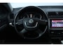 Skoda Octavia Combi 1.4 TSI Elegance Business Line/ Trekhaak/ 17'' LMV/ Xenon/ Media-Scherm/ Clima/ Cruise/ Elek. pakket/ Isofix/ Bluetooth/ Armsteun/ Multi. LEDER. Stuur/ Mistl./ PDC V+A/ Extra getint glas/ Dakrails.